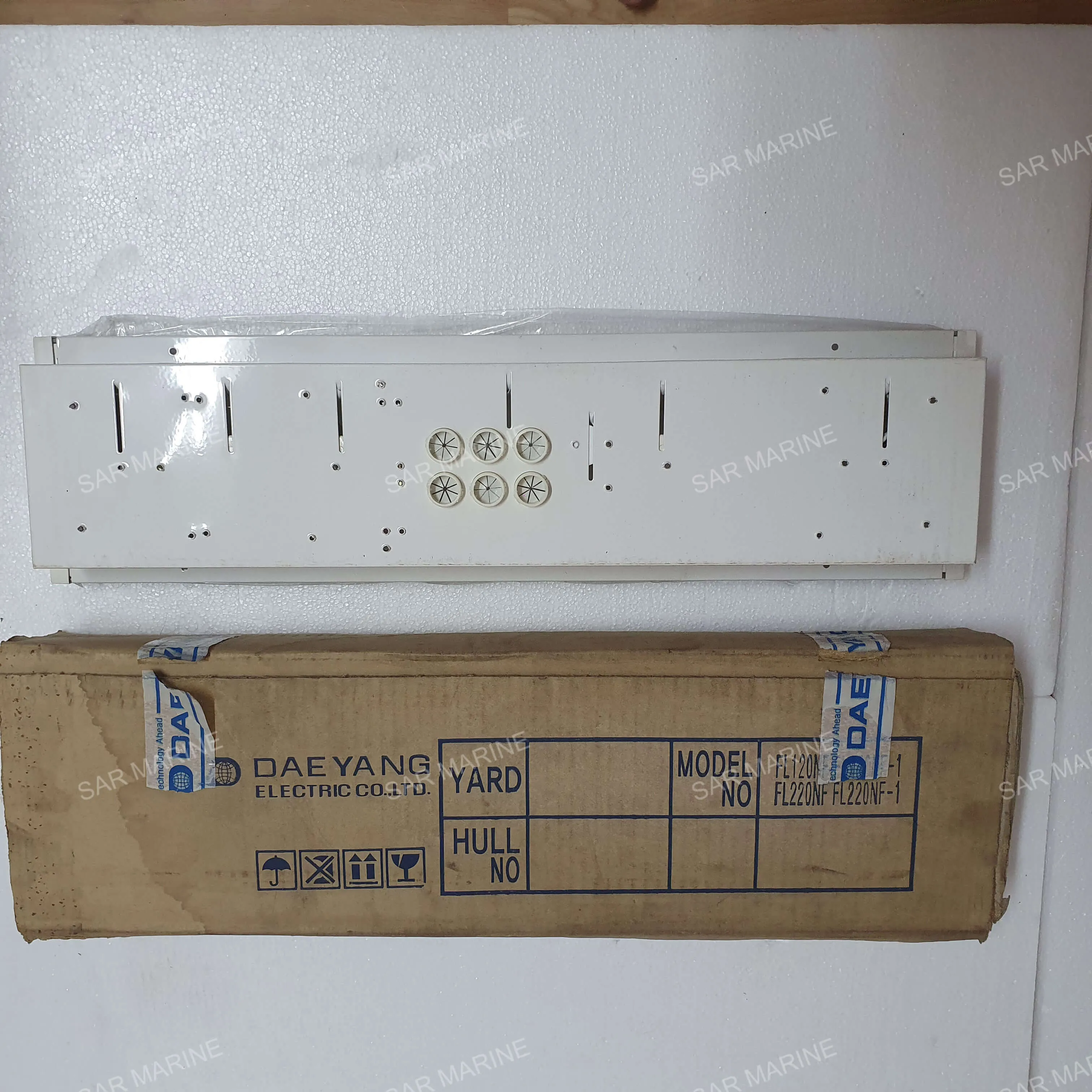 Daeyang Electric FL-220-NF Fluorescent Surface Ceiling Light 20WX2